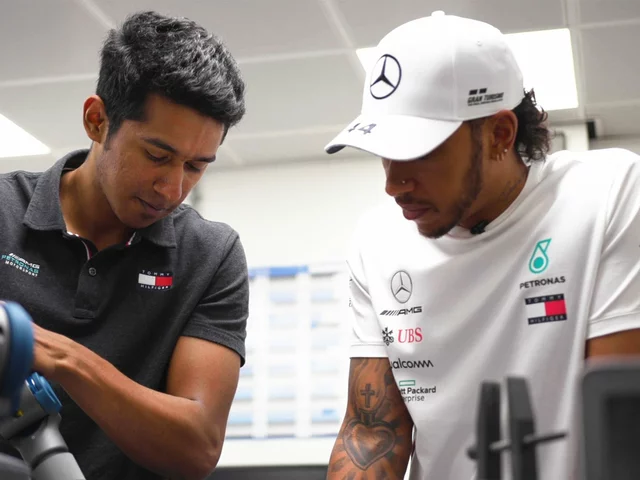 How to get an internship with a motorsport team?